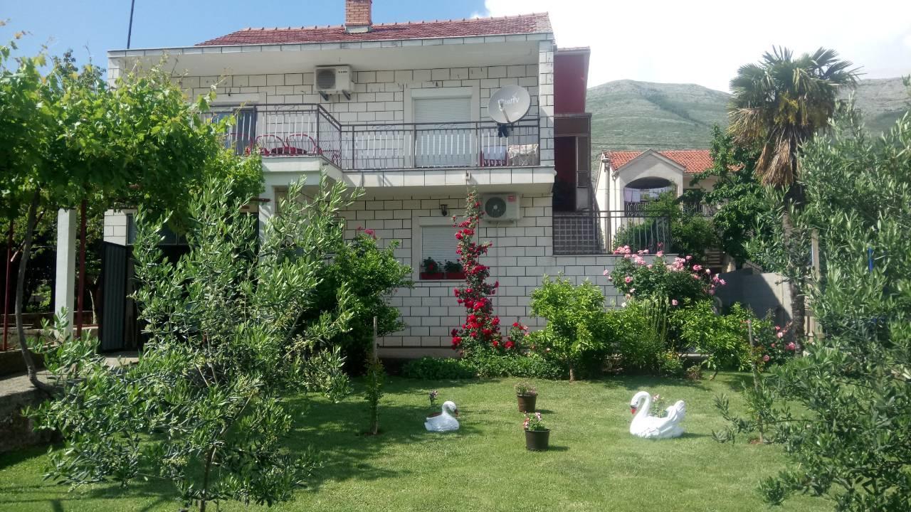 Apartmani Bridge تريبينيي المظهر الخارجي الصورة